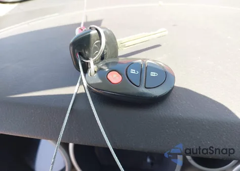 2010 Toyota Tundra Grade 5.7L V8 from USA, damaged, VIN 5TFUY5F18AX126316